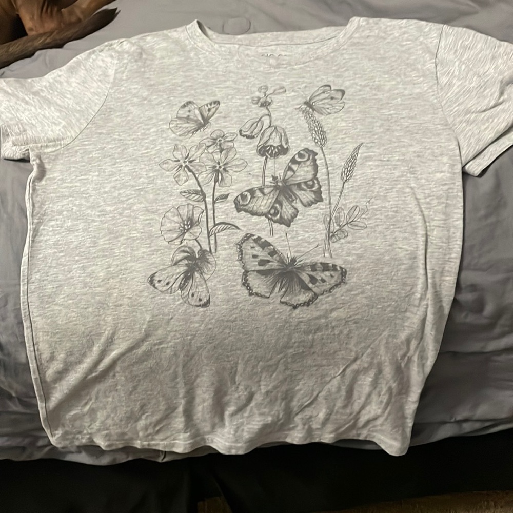 Butterfly shirt, light grey